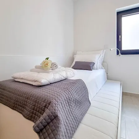Top-modernes Ferienhaus Unweit Vom Strand Mit Klima, Wifi, Grill *