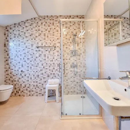 Top-modernes Ferienhaus Unweit Vom Strand Mit Klima, Wifi, Grill Holiday home *